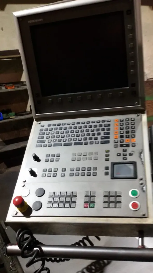 Fresatrice HORON a controllo numerico HEIDENHAIN 530