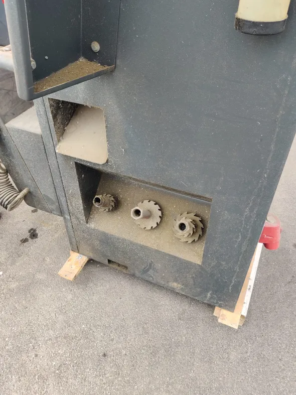 FRESATRICE OMC MAXIMA