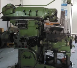 Fresatrice tradizionale Huron modello KU3