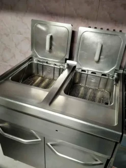 Friggitrice doppia vasca per Rosticceria
