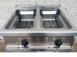 Friggitrice due vasche 2x26 litri 8+8kw elettrica