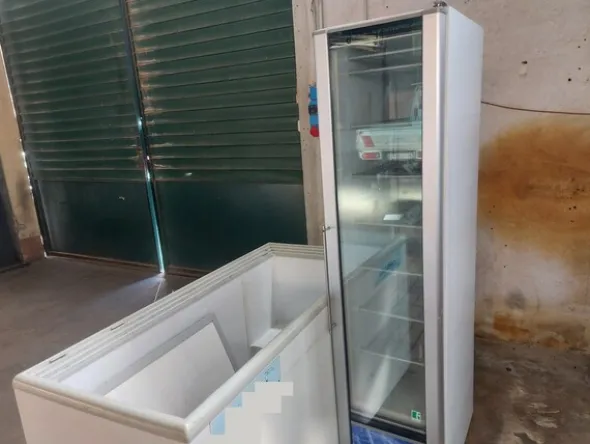 19#7570 Frigoriferi per gelati
