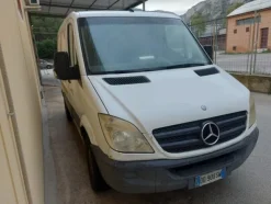 14#7533 Furgone coibentato Mercedes