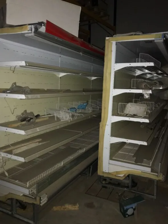 1#7597 Furgone con cella frigo e scaffalatura industriale