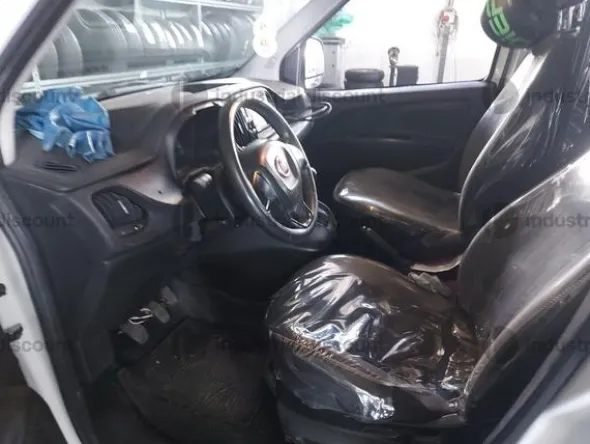 5#9643 Furgone Fiat Doblò