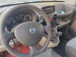 31#7925 Furgone Fiat Doblò
