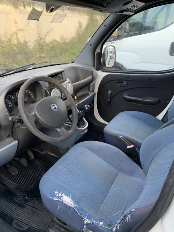 33#7001 Furgone Fiat Doblò Cargo
