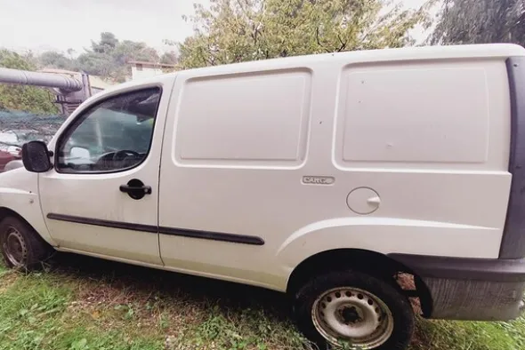 2#7467 Furgone Fiat Doblo'
