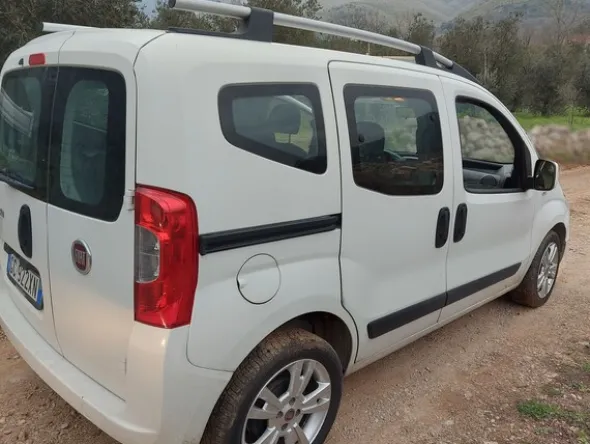 1#8133 Furgone Fiat Qubo