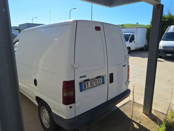 7#8339 Furgone Fiat Scudo