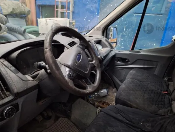 4#9897 Furgone Ford Transit