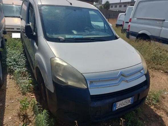 1#6555 Furgone isotermico Citroen Berlingo