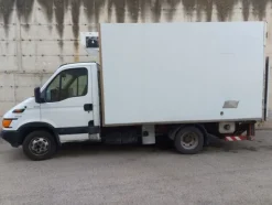 13#7533 Furgone isotermico Iveco 35c13