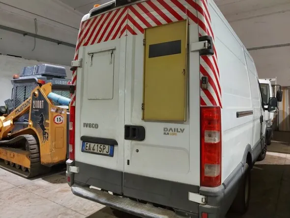 15#7725 Furgone Iveco