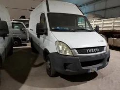 13#7725 Furgone Iveco