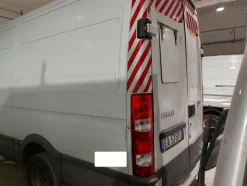 12#7725 Furgone Iveco