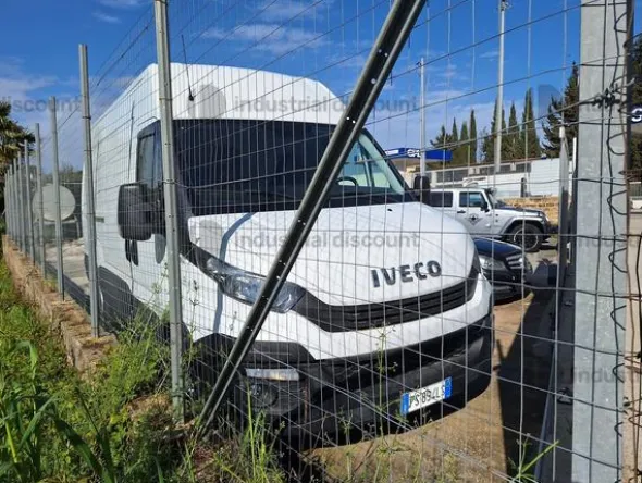 1#9966 Furgone Iveco