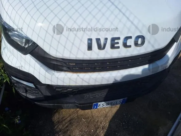 1#9966 Furgone Iveco