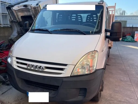 2#6769 Furgone Iveco 50C15DK