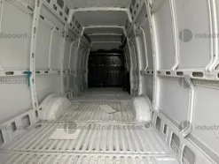 4#9748 Furgone Iveco Daily