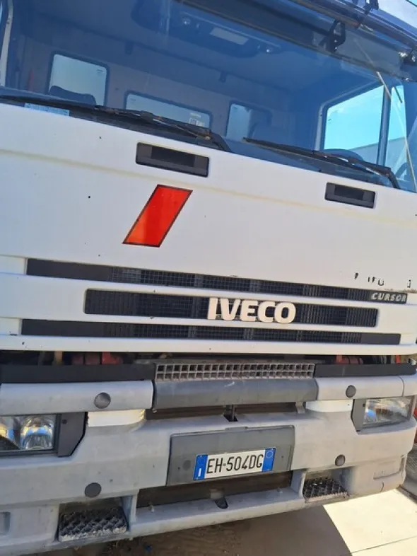 1#8339 Furgone Iveco Magirus