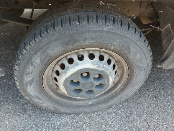 9#6393 Furgone Iveco 35S15