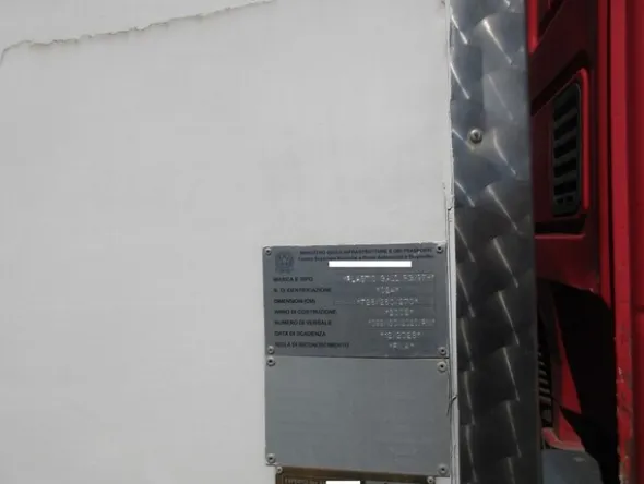 6#7070 Furgone Iveco Tector
