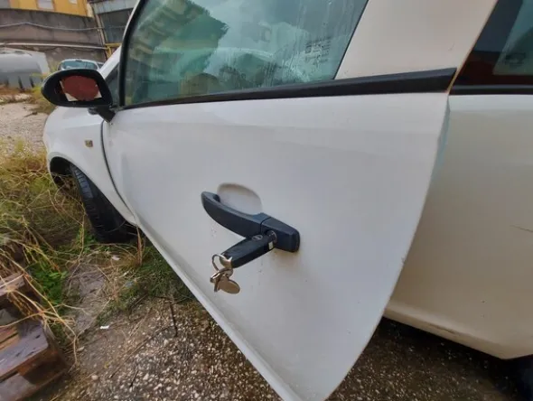 4#6577 Furgone Opel Corsa