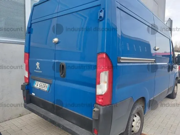 31#9875 Furgone Peugeot