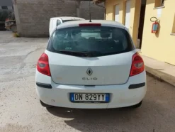 4#6488 Furgone Renault