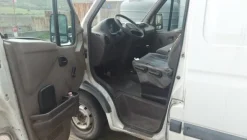 21#6815 Furgone Renault