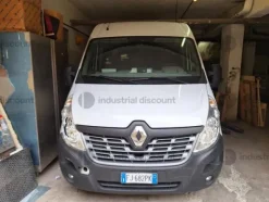 2#9468 Furgone Renault con sponda posteriore e Furgone Nissan