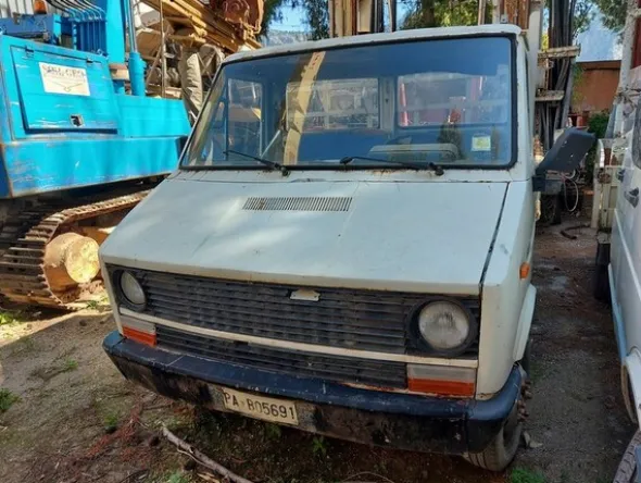 26#6053 Furgoni Iveco