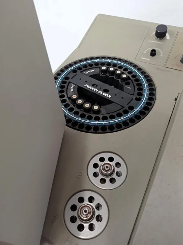 GASCROMATOGRAFO – PERKIN ELMER AUTOSYSTEM XL (COMP-44)