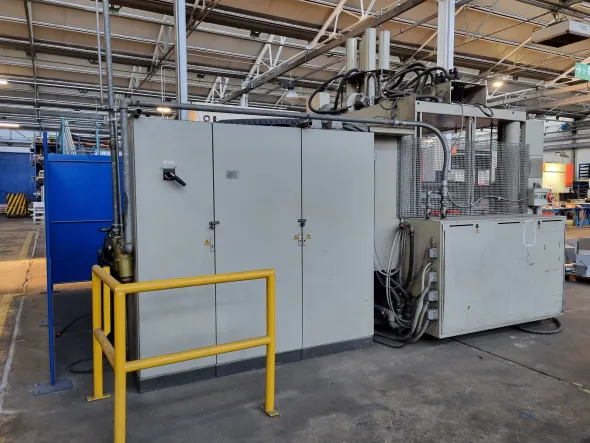 GEISS DU2040T7 - Termoformatrice da lastra twin-sheet