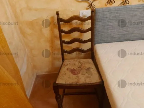 141#8824 Generatore elettrico, arredi e attrezzature per struttura ricettiva turistica