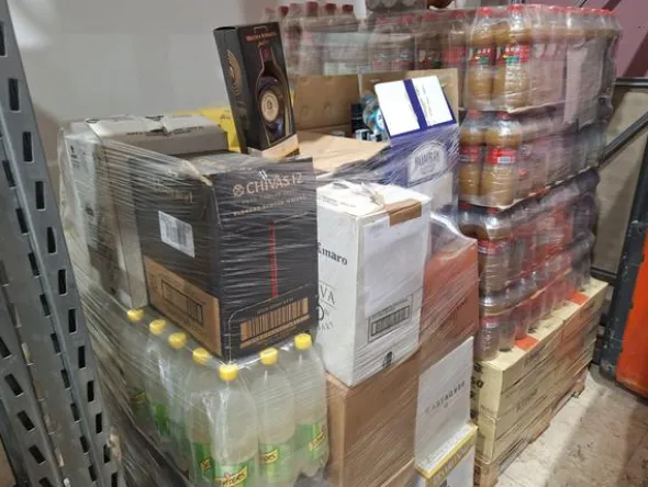 1#8653 Giacenze di imballaggi e packaging e prodotti alimentari
