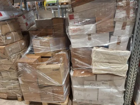 1#8653 Giacenze di imballaggi e packaging e prodotti alimentari
