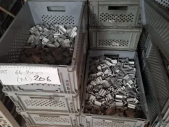 205#9818 Giacenze di magazzino e scaffalature