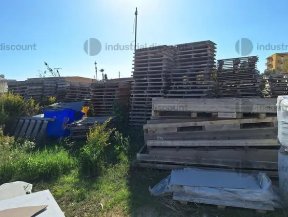 19#10037 Giacenze di merce per l'edilizia e l'idraulica