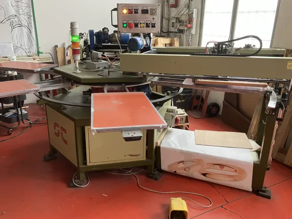 Giostra serigrafica due colori 6 piani di stampa