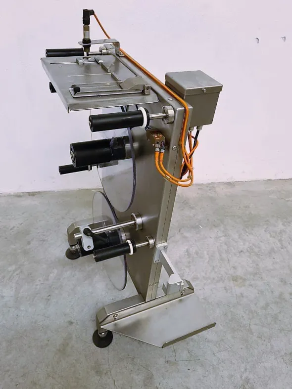 GIUNTATORE ETICHETTE – LIBRA IMA (COD. MF-PK-ETI-138)