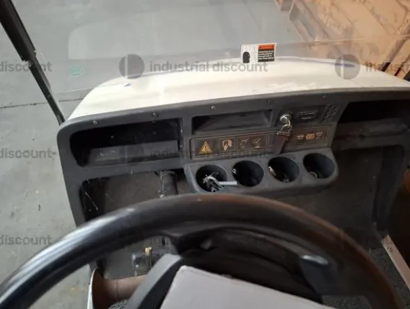 16#9158 Golf car