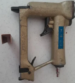 Graffettatrici Sparachiodi per pezzi ricambio