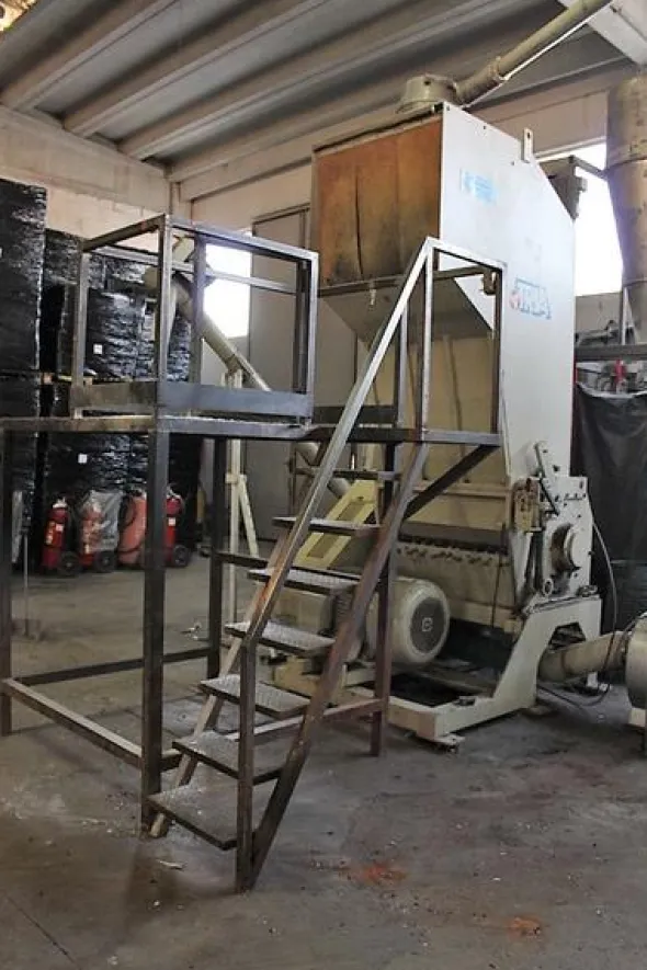 35#4006 Granulatore Tria 1000
