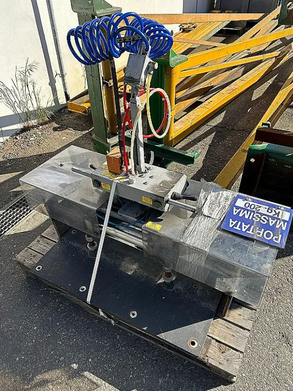 Gru a bandiera con pinza portata 200 kg