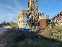 6#8178 Gru a torre Comedil