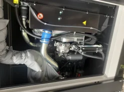 Gruppo elettrogeno 124kva 99kw