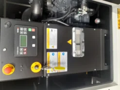Gruppo elettrogeno 124kva 99kw