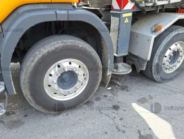 6#9250 Gru su autocarro Marchetti MTK 1006
